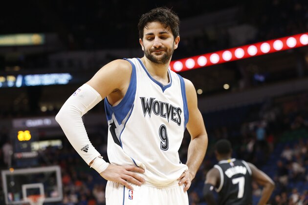 Minnesota Timberwolves' Ricky Rubio of Spain plays during the second half of an NBA basketball game against the Sacramento Kings Saturday, April 1, 2017, in Minneapolis. (AP Photo/Jim Mone)