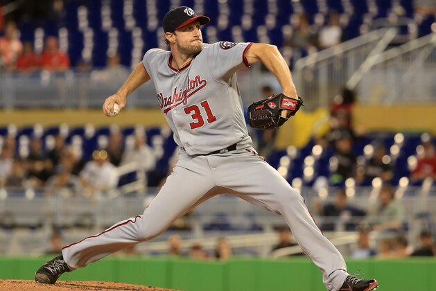 MIAMI, FL - JUNE 21:  Max Scherzer #31 of the Washington Nationals pitches during a game against the Miami Marlins at Marlins Park on June 21, 2017 in Miami, Florida.  (Photo by Mike Ehrmann/Getty Images)