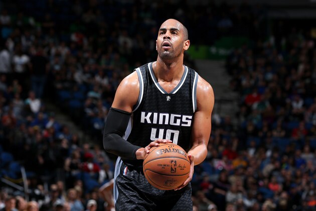 MINNEAPOLIS, MN - APRIL 1: Arron Afflalo #40 of the Sacramento Kings shoots a free throw during the game against the Minnesota Timberwolves on April 1, 2017 at Target Center in Minneapolis, Minnesota. NOTE TO USER: User expressly acknowledges and agrees that, by downloading and or using this Photograph, user is consenting to the terms and conditions of the Getty Images License Agreement. Mandatory Copyright Notice: Copyright 2017 NBAE (Photo by David Sherman/NBAE via Getty Images) MINNEAPOLIS, MN - APRIL 1: Arron Afflalo #40 of the Sacramento Kings shoots a free throw during the game against the Minnesota Timberwolves on April 1, 2017 at Target Center in Minneapolis, Minnesota. NOTE TO USER: User expressly acknowledges and agrees that, by downloading and or using this Photograph, user is consenting to the terms and conditions of the Getty Images License Agreement. Mandatory Copyright Notice: Copyright 2017 NBAE (Photo by David Sherman/NBAE via Getty Images)