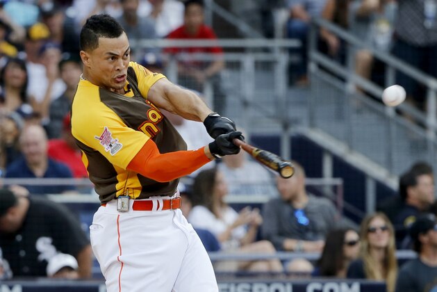 National League’s Giancarlo Stanton, of the Miami Marlins, hits during the MLB baseball All-Star Home Run Derby, Monday, July 11, 2016, in San Diego. (AP Photo/Lenny Ignelzi)