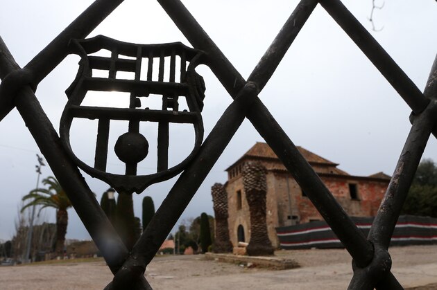 BARCELONA, SPAIN - MARCH 15:  A FC Barcelona badge at the entrance to the La Masia, the former FC Barcelona training facilities located near the Camp Nou on March 15, 2016 in Barcelona, Spain.  (Photo by Catherine Ivill - AMA/Getty Images)