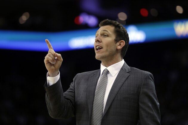 Los Angeles Lakers head coach Luke Walton argues a call during the first half of an NBA basketball game against the Golden State Warriors, Wednesday, April 12, 2017, in Oakland, Calif. (AP Photo/Marcio Jose Sanchez)
