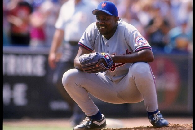 24 Jul 1993: Anthony Young of the New York Mets in action during a game against the Los Angeles Dodgers at Shea Stadium in Flushing, New York.