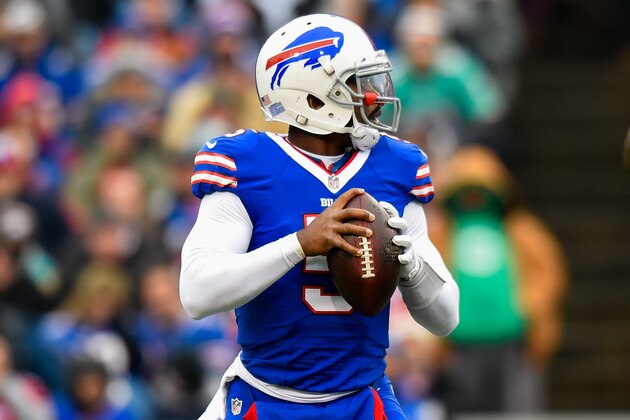 ORCHARD PARK, NY - DECEMBER 24:  Tyrod Taylor #5 of the Buffalo Bills drops back to pass against the Miami Dolphins during the first quarter at New Era Field on December 24, 2016 in Orchard Park, New York. The Miami Dolphins defeated the Buffalo Bills 34-31 in overtime. (Photo by Rich Barnes/Getty Images)