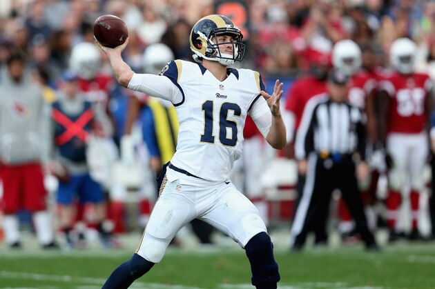 LOS ANGELES, CA - JANUARY 01:  Quarterback Jared Goff #16 of the Los Angeles Rams throws a pass against the Arizona Cardinals in the third quarter at Los Angeles Memorial Coliseum on January 1, 2017 in Los Angeles, California.  (Photo by Stephen Dunn/Getty Images)