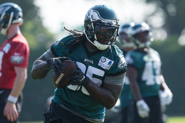 Jun 13, 2017; Philadelphia, PA, USA;  Philadelphia Eagles running back LeGarrette Blount (35) during mini camp at NovaCare Complex. Mandatory Credit: Bill Streicher-USA TODAY Sports