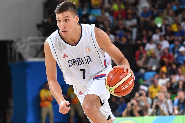RIO DE JANEIRO, BRAZIL - AUGUST 21:  Bogdan Bogdanovic #7 of Serbia drives to the basket against the USA Basketball Men's National Team during the Gold Medal Game on Day 16 of the Rio 2016 Olympic Games on August 21, 2016 at Barra Carioca Arena 1 in Rio de Janerio, Brazil. NOTE TO USER: User expressly acknowledges and agrees that, by downloading and or using this photograph, user is consenting to the terms and conditions of Getty Images License Agreement. Mandatory Copyright Notice: Copyright 2016 NBAE (Photo by Jesse D. Garrabrant/NBAE via Getty Images)
