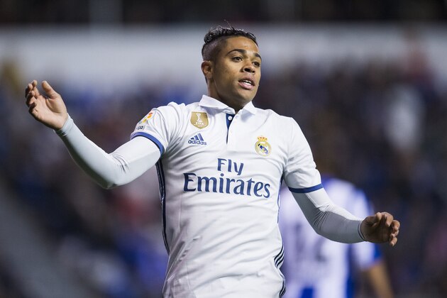 LA CORUNA, SPAIN - APRIL 26:  Mariano Diaz of Real Madrid reacts during the La Liga match between RC Deportivo La Coruna and Real Madrid at Riazor Stadium on April 26, 2017 in La Coruna, Spain.  (Photo by Juan Manuel Serrano Arce/Getty Images)