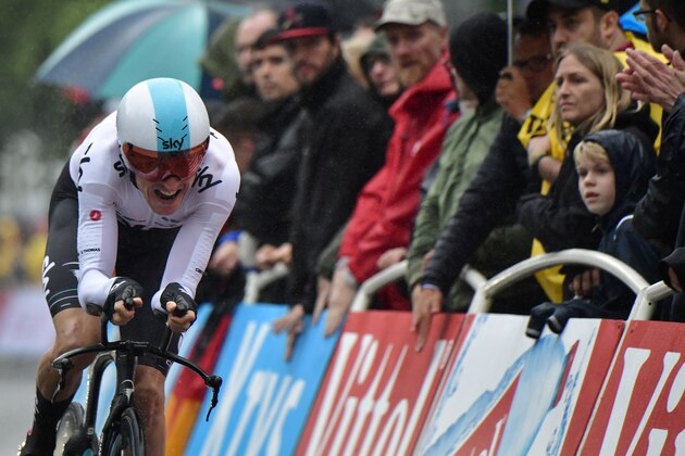 Great Britain's Geraint Thomas competes during a 14 km individual time-trial, the first stage of the 104th edition of the Tour de France cycling race on July 1, 2017 in and around Dusseldorf, Germany.  / AFP PHOTO / PHILIPPE LOPEZ        (Photo credit should read PHILIPPE LOPEZ/AFP/Getty Images)