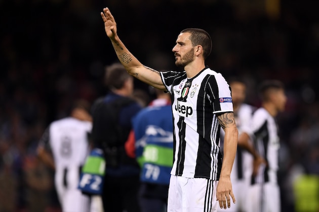 CARDIFF, WALES - JUNE 03: Leonardo Bonucci of Juventus shows appreciation to the fans after the UEFA Champions League Final between Juventus and Real Madrid at National Stadium of Wales on June 3, 2017 in Cardiff, Wales.  (Photo by David Ramos/Getty Images)