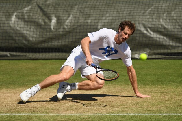 LONDON, ENGLAND - JULY 02: Andy Murray of Great Britain slips during a practice session at Wimbledon on July 2, 2017 in London, England. (Photo by Shaun Botterill/Getty Images) LONDON, ENGLAND - JULY 02: Andy Murray of Great Britain slips during a practice session at Wimbledon on July 2, 2017 in London, England. (Photo by Shaun Botterill/Getty Images)