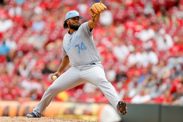 CINCINNATI, OH - JUNE 18: Kenley Jansen #74 delivers a pitch in the ninth inning against the Cincinnati Reds at Great American Ball Park on June 18, 2017 in Cincinnati, Ohio. (Photo by Michael Reaves/Getty Images) CINCINNATI, OH - JUNE 18: Kenley Jansen #74 delivers a pitch in the ninth inning against the Cincinnati Reds at Great American Ball Park on June 18, 2017 in Cincinnati, Ohio. (Photo by Michael Reaves/Getty Images)