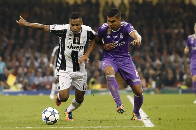 (l-r) Alex Sandro of Juventus FC, Casemiro of Real Madridduring the UEFA Champions League final match between Juventus FC and Real Madrid on June 3, 2017 at the Millennium Stadium in Cardiff, Wales(Photo by VI Images via Getty Images)