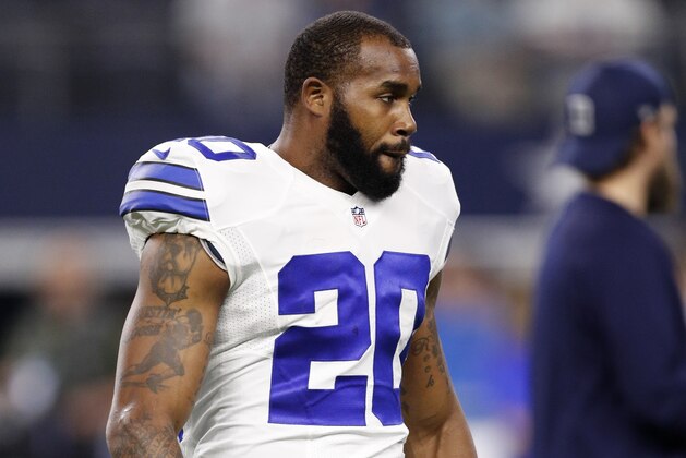 Dallas Cowboys' Darren McFadden participates in warm ups before an NFL football game against the Detroit Lions on Monday, Dec. 26, 2016, in Arlington, Texas. (AP Photo/Brandon Wade) Dallas Cowboys' Darren McFadden participates in warm ups before an NFL football game against the Detroit Lions on Monday, Dec. 26, 2016, in Arlington, Texas. (AP Photo/Brandon Wade)