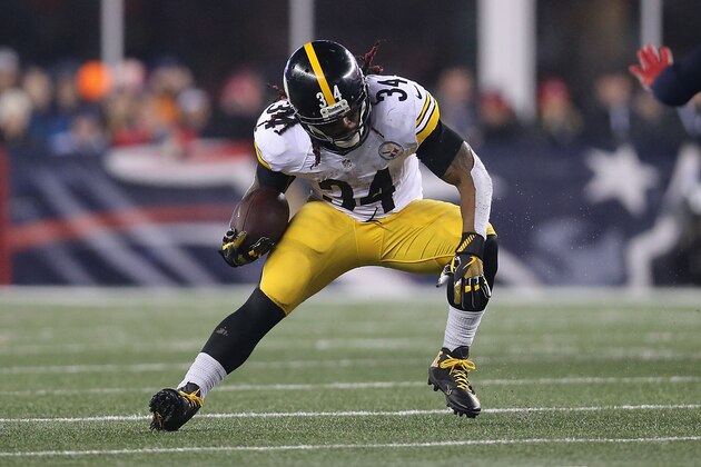 FOXBORO, MA - JANUARY 22: DeAngelo Williams #34 of the Pittsburgh Steelers runs with the ball against the New England Patriots in the AFC Championship Game at Gillette Stadium on January 22, 2017 in Foxboro, Massachusetts. (Photo by Maddie Meyer/Getty Images) FOXBORO, MA - JANUARY 22: DeAngelo Williams #34 of the Pittsburgh Steelers runs with the ball against the New England Patriots in the AFC Championship Game at Gillette Stadium on January 22, 2017 in Foxboro, Massachusetts. (Photo by Maddie Meyer/Getty Images)