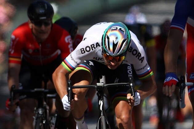 VITTEL, FRANCE - JULY 04:  Peter Sagan of Slovakia riding for Bora-Hansgrohe sprints to the line during stage four of the 2017 Le Tour de France, a 207.5km stage from Mondorf-les-Bains to Vittel on July 4, 2017 in Vittel, France.  (Photo by Chris Graythen/Getty Images)
