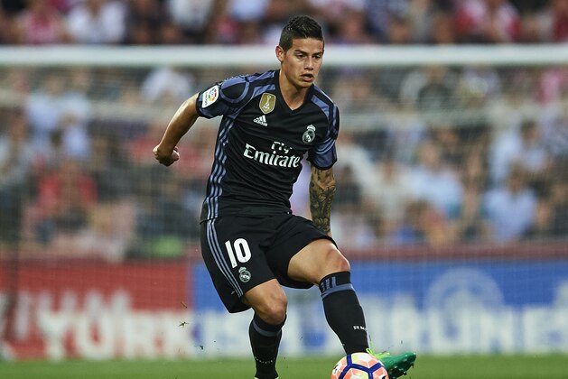 GRANADA, SPAIN - MAY 06:  James Rodriguez of Real Madrid CF in action  during the La Liga match between Granada CF v Real Madrid CF at Estadio Nuevo Los Carmenes on May 6, 2017 in Granada, Spain.  (Photo by Aitor Alcalde/Getty Images)