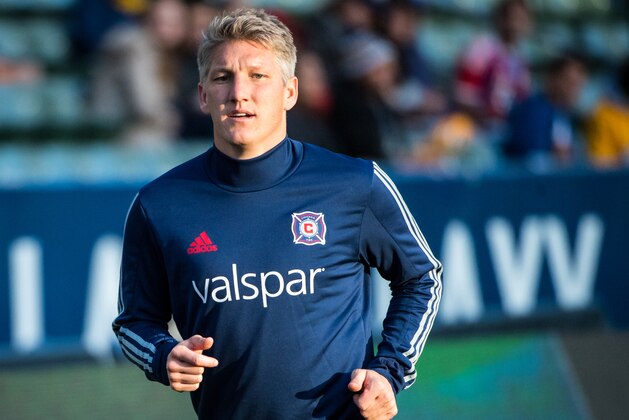 CARSON, CA - MAY 6: Bastian Schweinsteiger #31 of Chicago Fire warms up for the Los Angeles Galaxy's MLS match against Chicago Fire at the StubHub Center on May 6, 2017 in Carson, California.  The match ended in a 2-2 tie.(Photo by Shaun Clark/Getty Images)