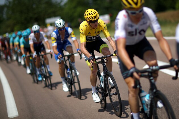NUITS-SAINT-GEORGES, FRANCE - JULY 07: Christopher Froome of Great Britain riding for Team Sky in the leader's jersey rides in the peloton during stage seven of the 2017 Le Tour de France, a 213.5km stage from Troyes to Nuits-Saint-Georges on July 7, 2017 in Nuits-Saint-Georges, France. (Photo by Chris Graythen/Getty Images) NUITS-SAINT-GEORGES, FRANCE - JULY 07: Christopher Froome of Great Britain riding for Team Sky in the leader's jersey rides in the peloton during stage seven of the 2017 Le Tour de France, a 213.5km stage from Troyes to Nuits-Saint-Georges on July 7, 2017 in Nuits-Saint-Georges, France. (Photo by Chris Graythen/Getty Images)