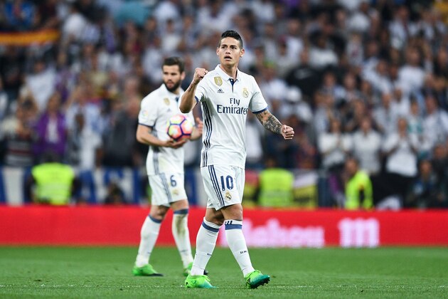 MADRID, SPAIN - APRIL 23: James Rodriguez of Real Madrid CF celebrates after scoring his team's second goal during the La Liga match between Real Madrid CF and FC Barcelona at the Santiago Bernabeu stadium on April 23, 2017 in Madrid, Spain.  (Photo by David Ramos/Getty Images)