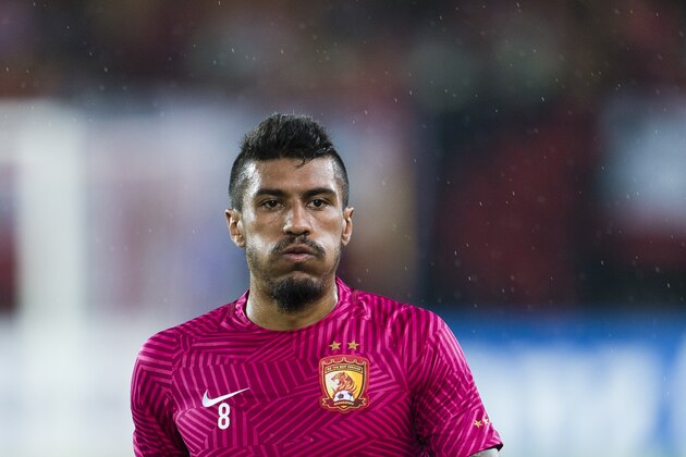 GUANGZHOU, CHINA - MAY 23: Guangzhou Midfielder Paulinho Maciel on his warming up session during the AFC Champions League 2017 Round of 16 match between Guangzhou Evergrande FC (CHN) vs Kashima Antlers (JPN) at the Tianhe Stadium on 23 May 2017 in Guangzhou, China. (Photo by Power Sport Images/Getty Images)
