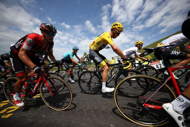 CHAMBERY, FRANCE - JULY 09:  Christopher Froome of Great Britain riding for Team Sky in the leader's jersey rides in the peloton during stage 9 of the 2017 Le Tour de France, a 181.5km stage from Nantua to Chambéry on July 9, 2017 in Chambery, France.  (Photo by Chris Graythen/Getty Images)