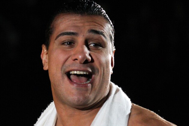 DURBAN, SOUTH AFRICA - JULY 08: Alberto Del Rio (Dos Caras Jr) during the WWE Smackdown Live Tour at Westridge Park Tennis Stadium on July 08, 2011 in Durban, South Africa. (Photo by Steve Haag/Gallo Images/Getty Images) DURBAN, SOUTH AFRICA - JULY 08: Alberto Del Rio (Dos Caras Jr) during the WWE Smackdown Live Tour at Westridge Park Tennis Stadium on July 08, 2011 in Durban, South Africa. (Photo by Steve Haag/Gallo Images/Getty Images)