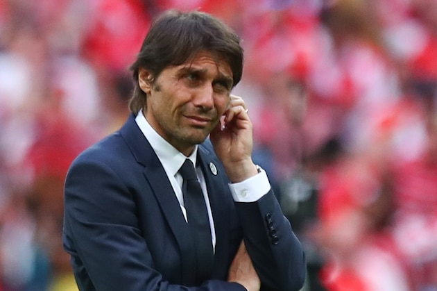 LONDON, ENGLAND - MAY 27: Antonio Conte head coach / manager of Chelsea dejected at full time during the Emirates FA Cup Final match between Arsenal and Chelsea at Wembley Stadium on May 27, 2017 in London, England. (Photo by Robbie Jay Barratt - AMA/Getty Images) LONDON, ENGLAND - MAY 27: Antonio Conte head coach / manager of Chelsea dejected at full time during the Emirates FA Cup Final match between Arsenal and Chelsea at Wembley Stadium on May 27, 2017 in London, England. (Photo by Robbie Jay Barratt - AMA/Getty Images)
