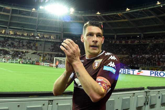 TURIN, ITALY - MAY 28:  Andrea Belotti of FC Torino celebrates under FC Turin's fans at the end of Serie A match between FC Torino and US Sassuolo at Stadio Olimpico di Torino on May 28, 2017 in Turin, Italy.  (Photo by Pier Marco Tacca/Getty Images)