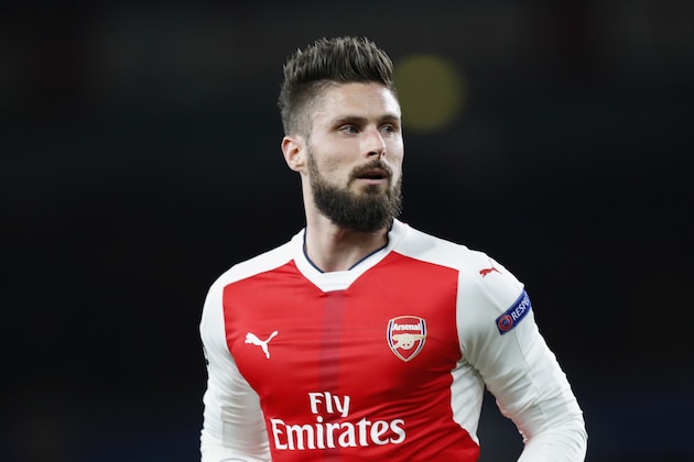 LONDON, ENGLAND - MARCH 07:  Olivier Giroud of Arsenal looks on during the UEFA Champions League Round of 16 second leg match between Arsenal FC and FC Bayern Muenchen at Emirates Stadium on March 7, 2017 in London, United Kingdom.  (Photo by Boris Streubel/Getty Images)