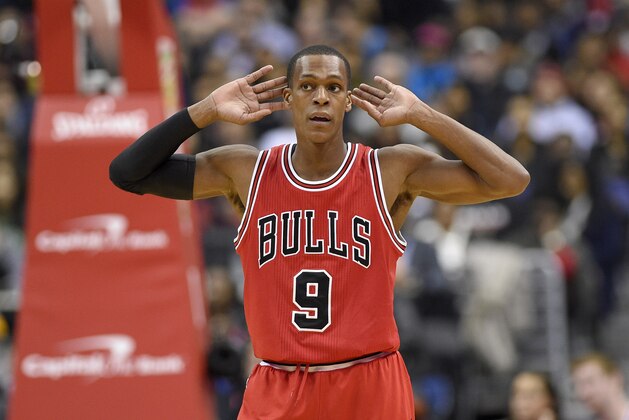 Chicago Bulls guard Rajon Rondo (9) gestures during the second half of an NBA basketball game against the Washington Wizards, Tuesday, Jan. 10, 2017, in Washington. The Wizards won 101-99. (AP Photo/Nick Wass)