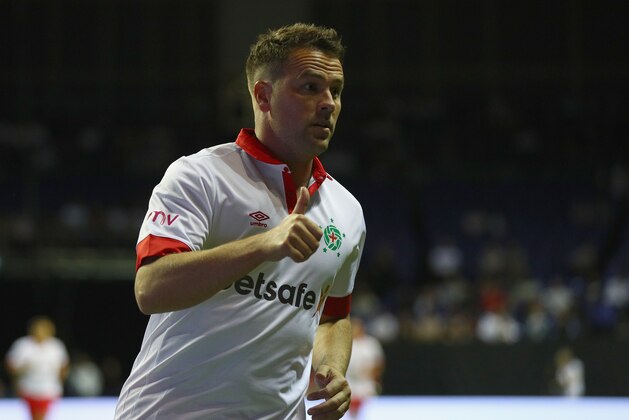 LONDON, ENGLAND - JULY 13:  Michael Owen celebrates during the Star Sixe's match between England and Spain in the at The O2 Arena on July 13, 2017 in London, England.  (Photo by Ian Walton/Getty Images)
