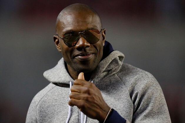 TUSCALOOSA, AL - NOVEMBER 19:  Former Chattanooga and NFL player Terrell Owens looks on from the sidelines during the game between the Chattanooga Mocs and Alabama Crimson Tide at Bryant-Denny Stadium on November 19, 2016 in Tuscaloosa, Alabama.  (Photo by Kevin C. Cox/Getty Images)
