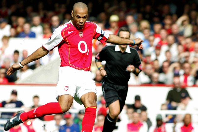 London, UNITED KINGDOM:  (FILES) This file picture shows Arsenal's French Thierry Henry during a Premiership match against Norwich last 02 April 2005 in London. Henry will replace Patrick Vieira next season as Arsenal new captain, the football club announced 17 July 2005. AFP PHOTO CARL DE SOUZA  (Photo credit should read CARL DE SOUZA/AFP/Getty Images)