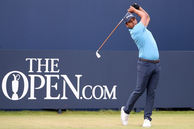 SOUTHPORT, ENGLAND - JULY 19:  Sebastian Munoz of Colombia hits his tee shot on the 1st hole during a practice round prior to the 146th Open Championship at Royal Birkdale on July 19, 2017 in Southport, England.  (Photo by Christian Petersen/Getty Images)
