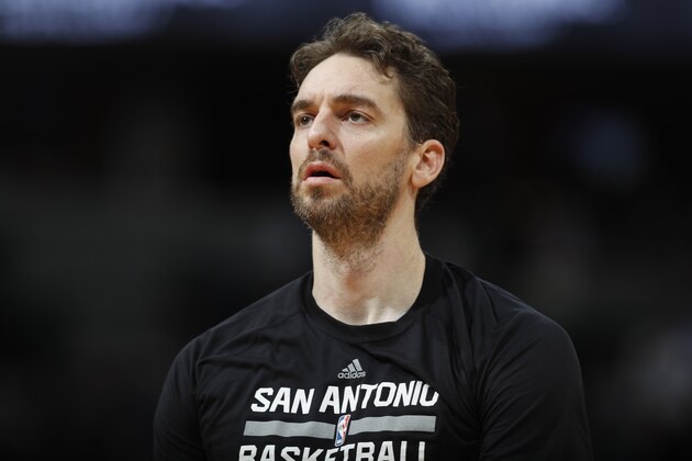 San Antonio Spurs center Pau Gasol (16) in the second half of an NBA basketball game Thursday, Jan. 5, 2017, in Denver. The Spurs won 127-99. (AP Photo/David Zalubowski)