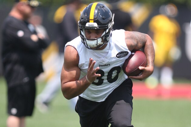 Jun 13, 2017; Pittsburgh, PA, USA; Pittsburgh Steelers running back James Conner (30) participates during drills in minicamp at the UPMC Rooney Sports Complex. Mandatory Credit: Charles LeClaire-USA TODAY Sports Jun 13, 2017; Pittsburgh, PA, USA; Pittsburgh Steelers running back James Conner (30) participates during drills in minicamp at the UPMC Rooney Sports Complex. Mandatory Credit: Charles LeClaire-USA TODAY Sports