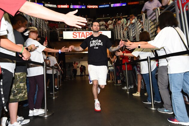 LOS ANGELES, CA - APRIL 30:  J.J. Redick #4 of the LA Clippers runs out before Game Seven of the Western Conference Quarterfinals against the Utah Jazz during the 2017 NBA Playoffs on April 30, 2017 at STAPLES Center in Los Angeles, California. NOTE TO USER: User expressly acknowledges and agrees that, by downloading and/or using this photograph, user is consenting to the terms and conditions of the Getty Images License Agreement. Mandatory Copyright Notice: Copyright 2017 NBAE (Photo by Andrew D. Bernstein/NBAE via Getty Images)