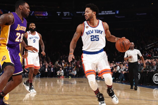 NEW YORK, NY - FEBRUARY 6:  Derrick Rose #25 of the New York Knicks handles the ball during a game against the Los Angeles Lakers on February 6, 2017 at Madison Square Garden in New York City, New York.  NOTE TO USER: User expressly acknowledges and agrees that, by downloading and/or using this photograph, user is consenting to the terms and conditions of the Getty Images License Agreement. Mandatory Copyright Notice: Copyright 2017 NBAE (Photo by Nathaniel S. Butler/NBAE via Getty Images)