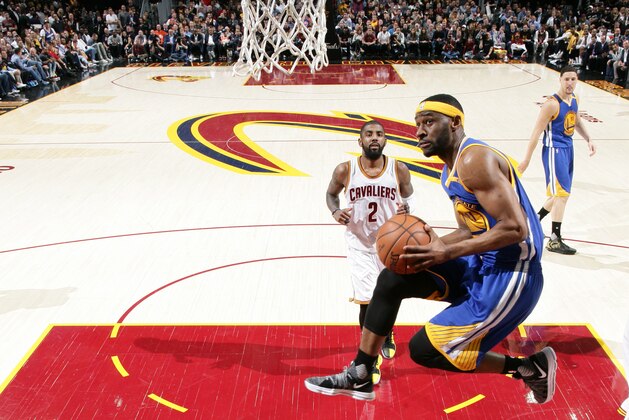 CLEVELAND, OH - JUNE 7: Ian Clark #21 of the Golden State Warriors drives to the basket against the Cleveland Cavaliers in Game Three of the 2017 NBA Finals on June 7, 2017 at Quicken Loans Arena in Cleveland, Ohio. NOTE TO USER: User expressly acknowledges and agrees that, by downloading and or using this photograph, user is consenting to the terms and conditions of Getty Images License Agreement. Mandatory Copyright Notice: Copyright 2017 NBAE (Photo by Nathaniel S. Butler/NBAE via Getty Images) CLEVELAND, OH - JUNE 7: Ian Clark #21 of the Golden State Warriors drives to the basket against the Cleveland Cavaliers in Game Three of the 2017 NBA Finals on June 7, 2017 at Quicken Loans Arena in Cleveland, Ohio. NOTE TO USER: User expressly acknowledges and agrees that, by downloading and or using this photograph, user is consenting to the terms and conditions of Getty Images License Agreement. Mandatory Copyright Notice: Copyright 2017 NBAE (Photo by Nathaniel S. Butler/NBAE via Getty Images)