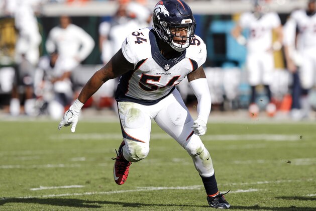 JACKSONVILLE, FL - DECEMBER 4: Linebacker Brandon Marshall #54 of the Denver Broncos during the game against the Jacksonville Jaguars at EverBank Field on December 4, 2016 in Jacksonville, Florida. The Broncos defeated the Jaguars 20 to 10. (Photo by Don Juan Moore/Getty Images)