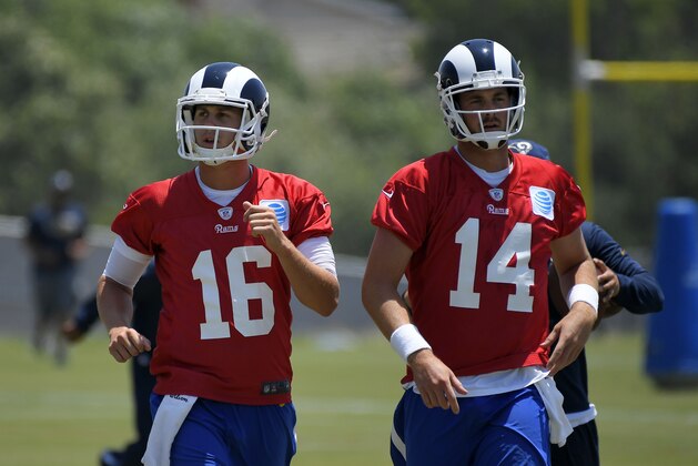 Los Angeles Rams quarterback Jared Goff, left, and quarterback Sean Mannion stand together during NFL football practice, Tuesday, May 30, 2017, in Thousand Oaks, Calif. (AP Photo/Mark J. Terrill)