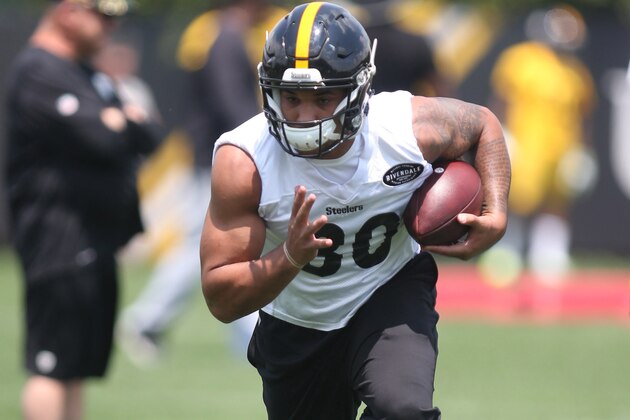 Jun 13, 2017; Pittsburgh, PA, USA;  Pittsburgh Steelers running back James Conner (30) participates during drills in minicamp at the UPMC Rooney Sports Complex. Mandatory Credit: Charles LeClaire-USA TODAY Sports