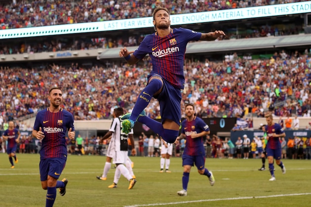 EAST RUTHERFORD, NJ - JULY 22: Neymar of FC Barcelona celebrates after scoring a goal to make it 0-1  during the International Champions Cup 2017 match between Juventus and FC Barcelona at MetLife Stadium on July 22, 2017 in East Rutherford, New Jersey. (Photo by Matthew Ashton - AMA/Getty Images)