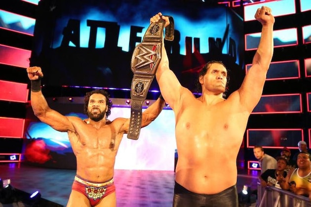 The Great Khali returned to help Jinder Mahal retain the WWE Championship. The Great Khali returned to help Jinder Mahal retain the WWE Championship.