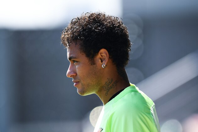 BARCELONA, SPAIN - MAY 26:  Neymar Jr. of FC Barcelona looks on during a training session at FC Barcelona Sports Centre on May 26, 2017 in Barcelona, Spain.  (Photo by David Ramos/Getty Images)