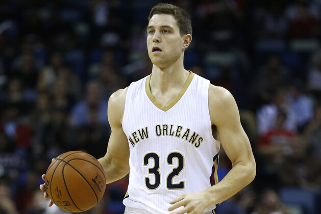 New Orleans Pelicans guard Jimmer Fredette drives with the ball during the second half of an NBA basketball game, Tuesday, Nov. 10, 2015, in New Orleans. The Pelicans won 120-105.(AP Photo/Jonathan Bachman)