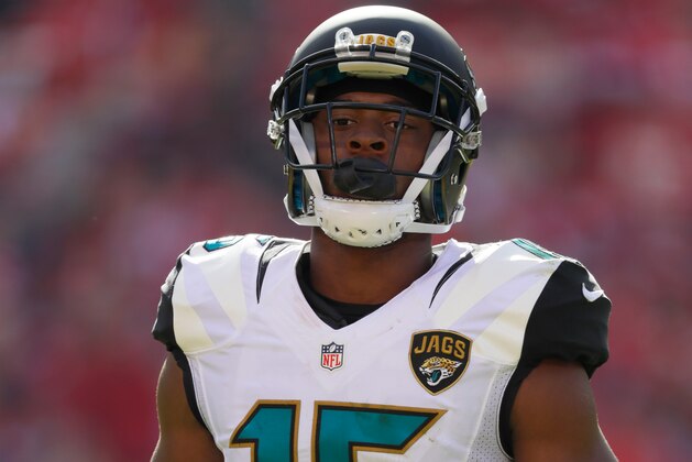 KANSAS CITY, MO - NOVEMBER 6: Wide receiver Allen Robinson #15 of the Jacksonville Jaguars lines up against the Kansas City Chiefs at Arrowhead Stadium during the second quarter of the game on November 6, 2016 in Kansas City, Missouri. (Photo by Jamie Squire/Getty Images) KANSAS CITY, MO - NOVEMBER 6: Wide receiver Allen Robinson #15 of the Jacksonville Jaguars lines up against the Kansas City Chiefs at Arrowhead Stadium during the second quarter of the game on November 6, 2016 in Kansas City, Missouri. (Photo by Jamie Squire/Getty Images)