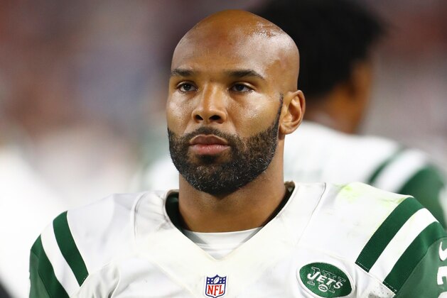 Oct 17, 2016; Glendale, AZ, USA; New York Jets running back Matt Forte (22) against the Arizona Cardinals at University of Phoenix Stadium. The Cardinals defeated the Jets 28-3. Mandatory Credit: Mark J. Rebilas-USA TODAY Sports