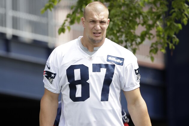New England Patriots tight end Rob Gronkowski (87) arrives for an NFL football team practice Wednesday, June 7, 2017, in Foxborough, Mass. (AP Photo/Elise Amendola)